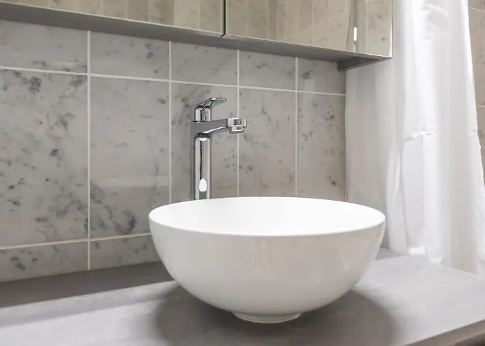 Luxe Athena Vlakbij Het Ostende