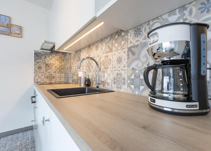 Luxe Athena Vlakbij Het Ostende